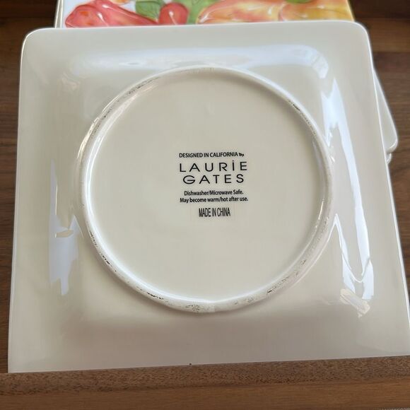 Laurie Gates Set of 5 Floral Square Plates - Picture 5 of 6